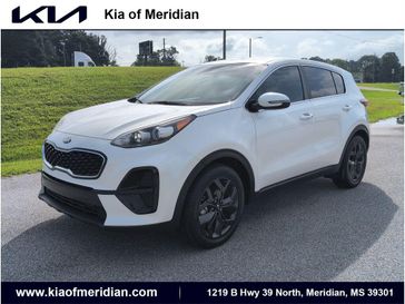 2022 Kia Sportage LX Snow White Pearl