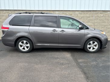 Used 2011 Toyota Sienna LE