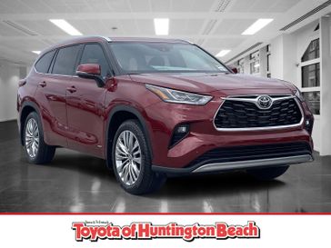 New 2026 Toyota Highlander Hybrid Platinum