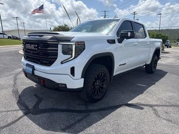2023 GMC Sierra 1500 AT4X