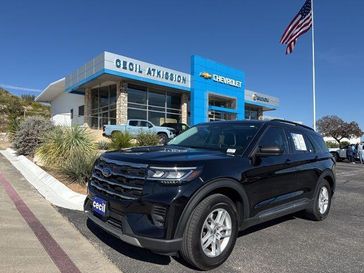 Used 2025 Ford Explorer Active