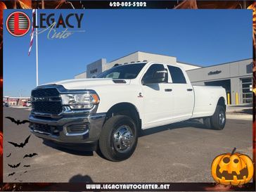 2024 RAM 3500 Tradesman Crew Cab 4x4 8' Box