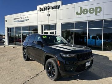 2025 Jeep Grand Cherokee Altitude X 4x4