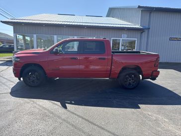2025 RAM 1500 Tradesman Crew Cab 4x4 5'7' Box