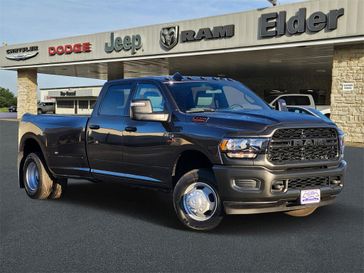 2024 RAM 3500 Tradesman Crew Cab 4x4 8' Box