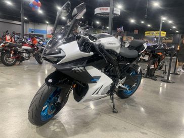 2025 CFMOTO 675SS 