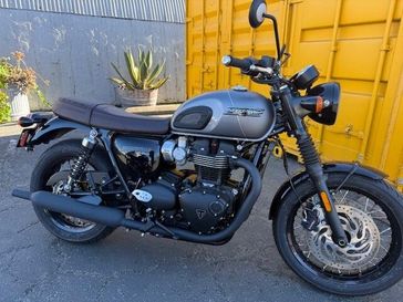 2024 Triumph T120 BLACK