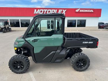 New 2026 Can-Am Defender DPS CAB 