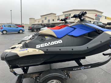2025 SEADOO SPARK TRIXX FOR 1 WITH SOUND SYSTEM SAND AND DAZZLING BLUE 