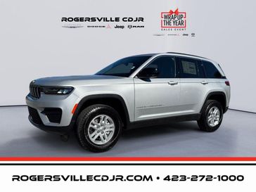 New 2025 Jeep Grand Cherokee Laredo 4x4