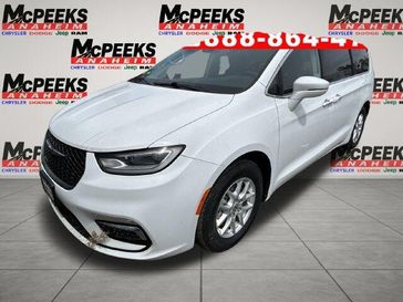 Used 2021 Chrysler Pacifica Touring L