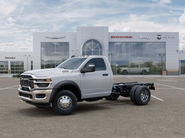 New 2025 RAM 3500 Chassis TRADESMAN REGULAR CAB 4X4 60' CA