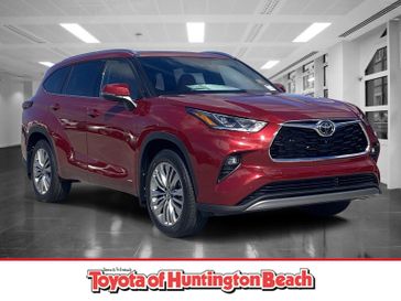 New 2026 Toyota Highlander Hybrid Platinum
