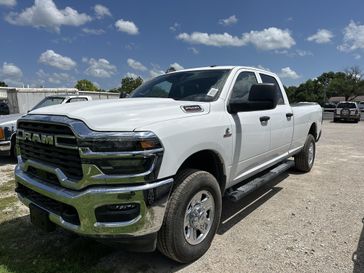 2025 RAM 2500 Tradesman Crew Cab 4x4 8' Box