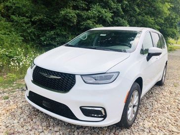 2023 Chrysler Pacifica Touring L Awd