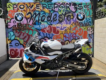 Light White/M Motorsport