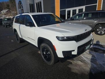 2025 Jeep Grand Cherokee L Altitude's photo