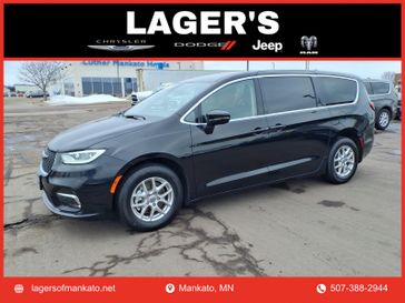 Used 2024 Chrysler Pacifica Touring L