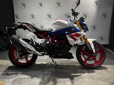 2023 BMW G 310 R