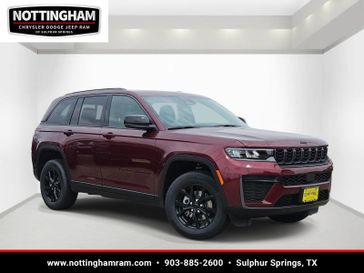 New 2026 Jeep Grand Cherokee Laredo Altitude 4x2