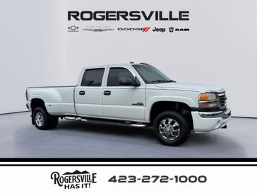 Used 2004 GMC Sierra DRW SLT