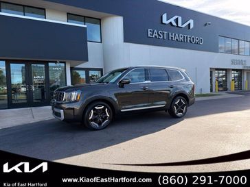 Used 2024 Kia Telluride S