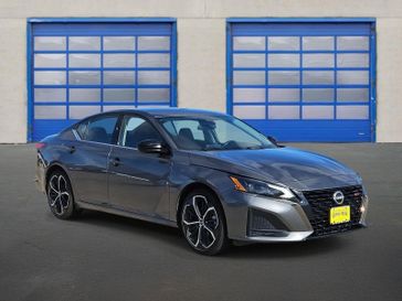 Used 2023 Nissan Altima 2.5 SR