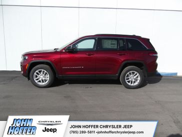 2025 Jeep Grand Cherokee Laredo X 4x4