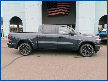 New 2026 RAM 1500 BIG HORN CREW CAB 4X4 5'7' BOX