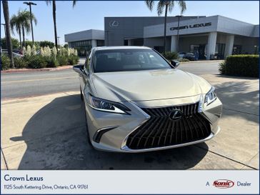 2025 Lexus ES 300h