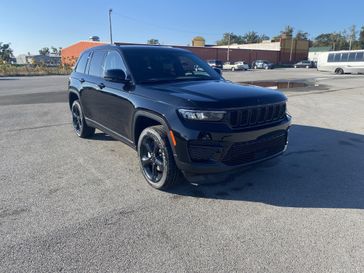 2025 Jeep Grand Cherokee Altitude's photo