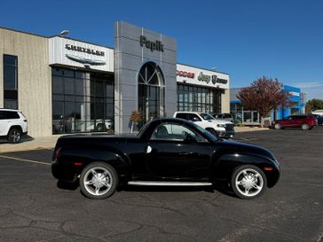 Used 2004 Chevrolet SSR Base