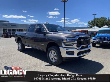 2025 RAM 2500 Big Horn Crew Cab 4x4 6'4' Box