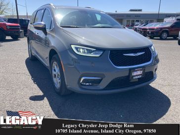 2023 Chrysler Pacifica Limited Awd in a Ceramic Gray Clear Coat exterior color and Black/Alloy/Blackinterior. Legacy Chrysler Jeep Dodge RAM 541-663-4885 legacychryslerjeepdodgeram.com 