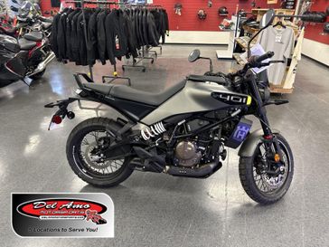 New 2024 Husqvarna SVARTPILEN 401 