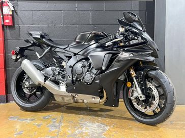 2025 Yamaha YZF-R1 