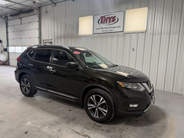 Used 2017 Nissan Rogue SL