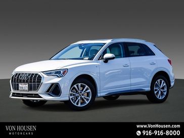 2023 Audi Q3 Premium