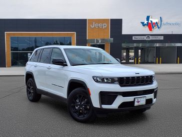 New 2026 Jeep Grand Cherokee Laredo