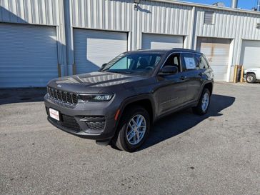 New 2025 Jeep Grand Cherokee Laredo