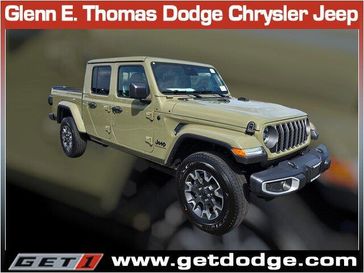New 2026 Jeep Gladiator Sahara 4x4