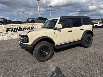 New 2026 Ford Bronco Outer Banks