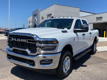2025 RAM 2500 Tradesman Crew Cab 4x4 6'4' Box