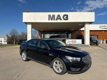 Used 2016 Ford Taurus SE
