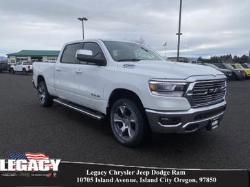 2024 RAM 1500 Laramie Crew Cab 4x4 6'4' Box in a Ivory White Tri Coat Pearl Coat exterior color and Blackinterior. Legacy Chrysler Jeep Dodge RAM 541-663-4885 legacychryslerjeepdodgeram.com 