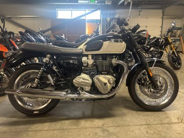 2024 Triumph BONNEVILLE T120 