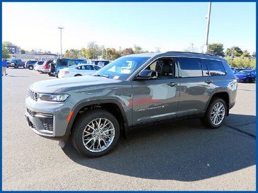 New 2027 Jeep Grand Cherokee Limited