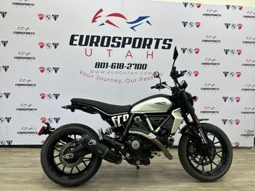 Used 2024 Ducati SCRAMBLER ICON 