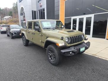 New 2026 Jeep Gladiator Sport S 4x4