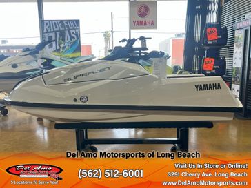 2025 Yamaha Superjet 